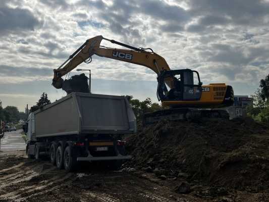 Kelenfoldi melo Ka Gep gepesfoldmunkak hu foldszallitas 4