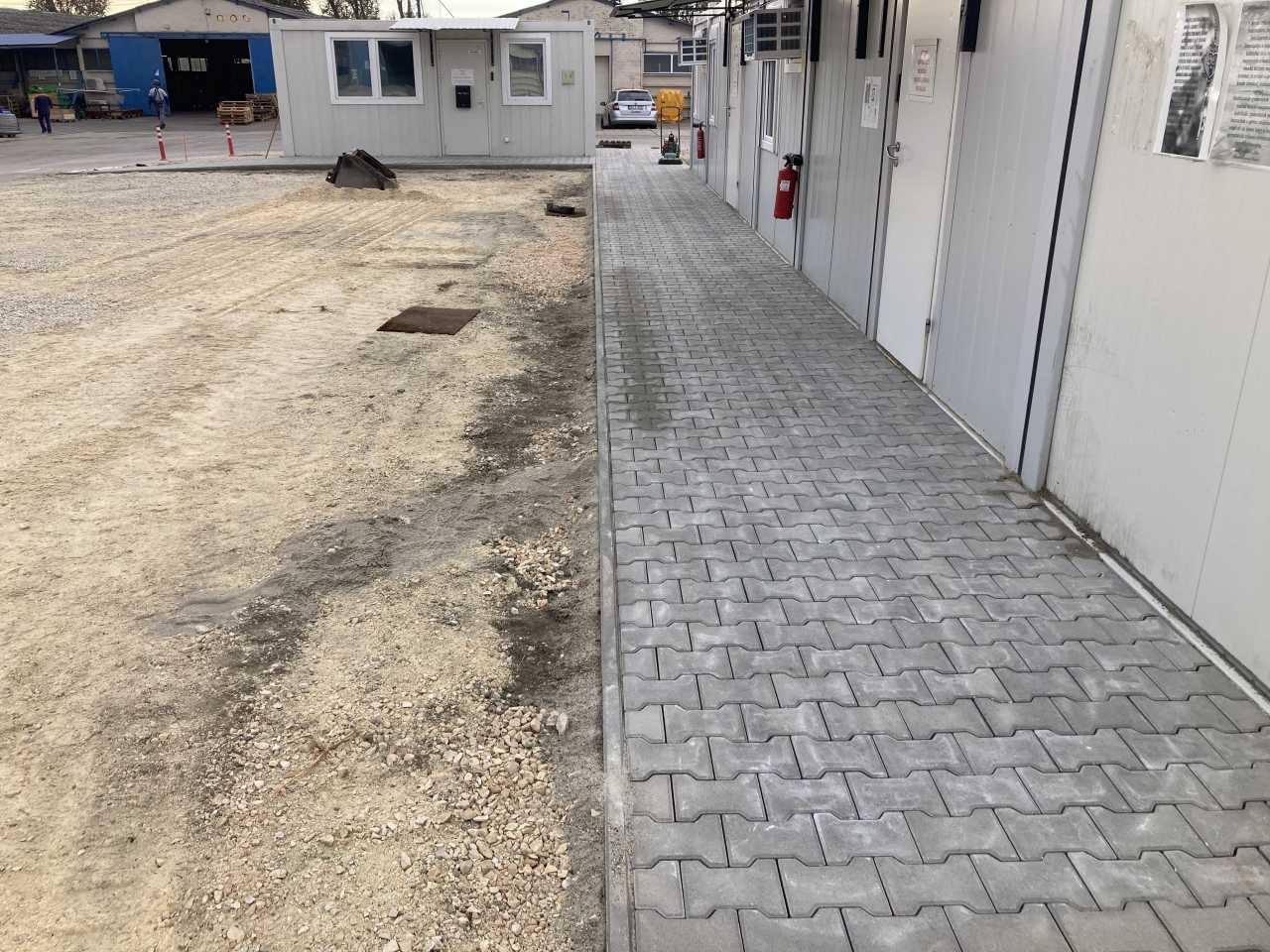 Pilis Parkolo Aszfalt Terko Gepesfolgmunkak Hu (30)